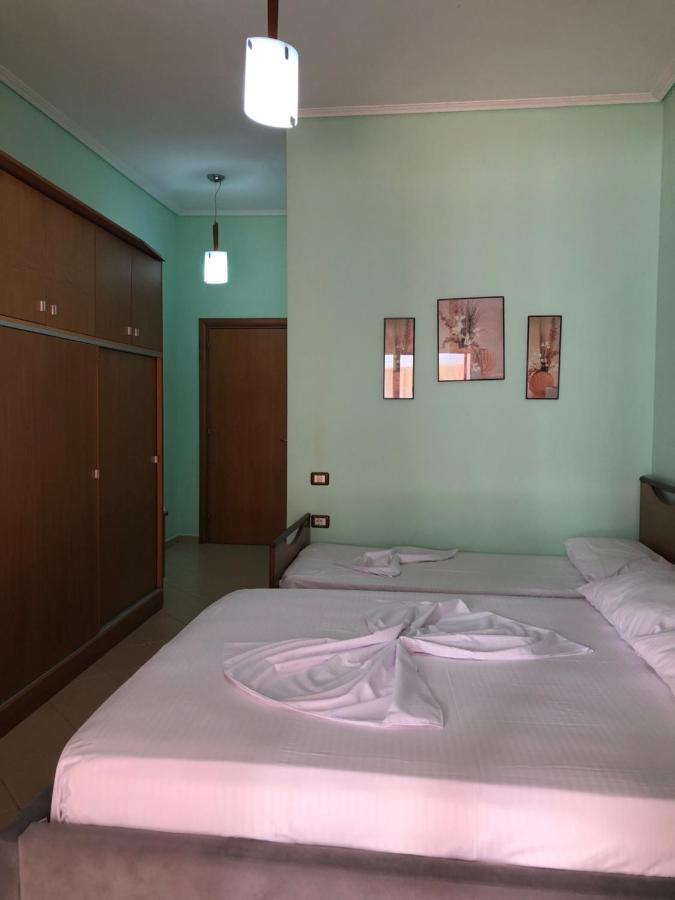Lungomare Apartment Vlorë Exteriör bild